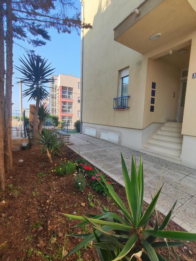 Beach Pearl Apartment Спліт Екстер'єр фото